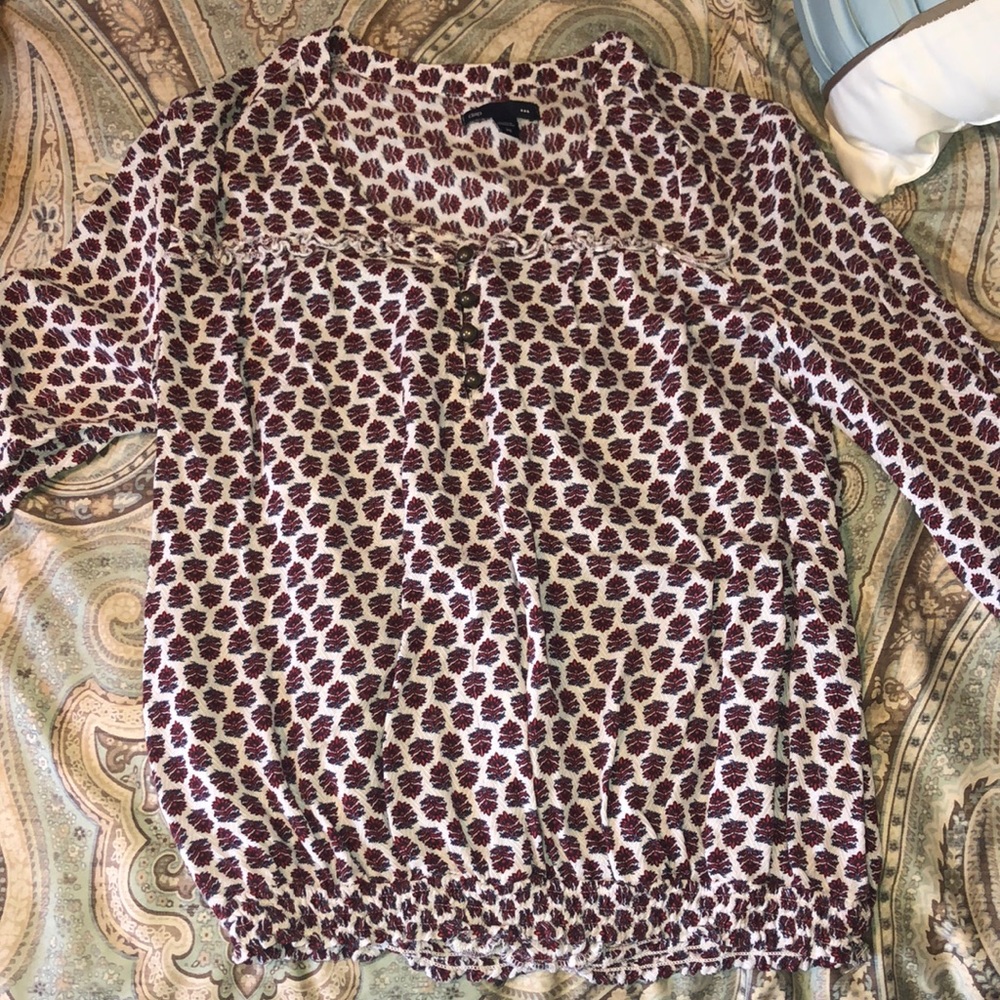 Patterned top with elastic waist